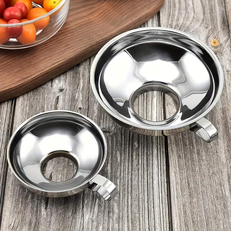 1 Kitchen Funnel with Wide Mouth and Handle, Suitable for Wide Mouth and Regular Mouth Jars, Food-Grade Metal Jam Funnel with Strainer, Suitable for Cooking Oil