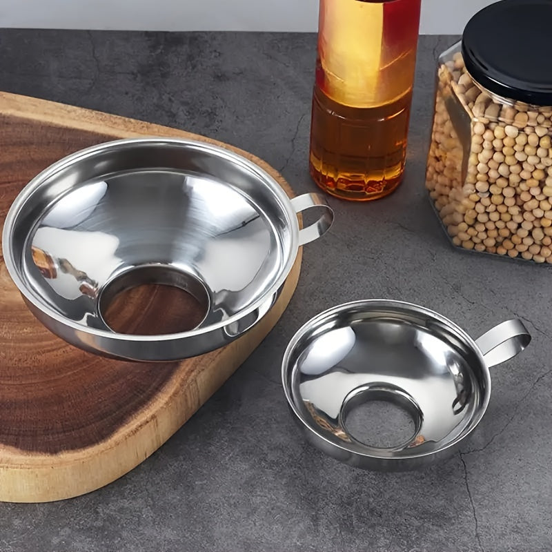1 Kitchen Funnel with Wide Mouth and Handle, Suitable for Wide Mouth and Regular Mouth Jars, Food-Grade Metal Jam Funnel with Strainer, Suitable for Cooking Oil