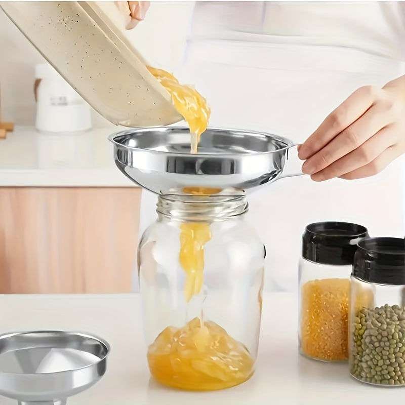 1 Kitchen Funnel with Wide Mouth and Handle, Suitable for Wide Mouth and Regular Mouth Jars, Food-Grade Metal Jam Funnel with Strainer, Suitable for Cooking Oil